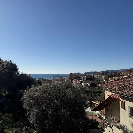 Host4u -the Piano Con Vista Meravigliosa Sulla Citta A Pochi Passi Dal Centro E Spiagge *