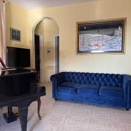 公寓 Host4u - Vista Meravigliosa Su - The Piano *